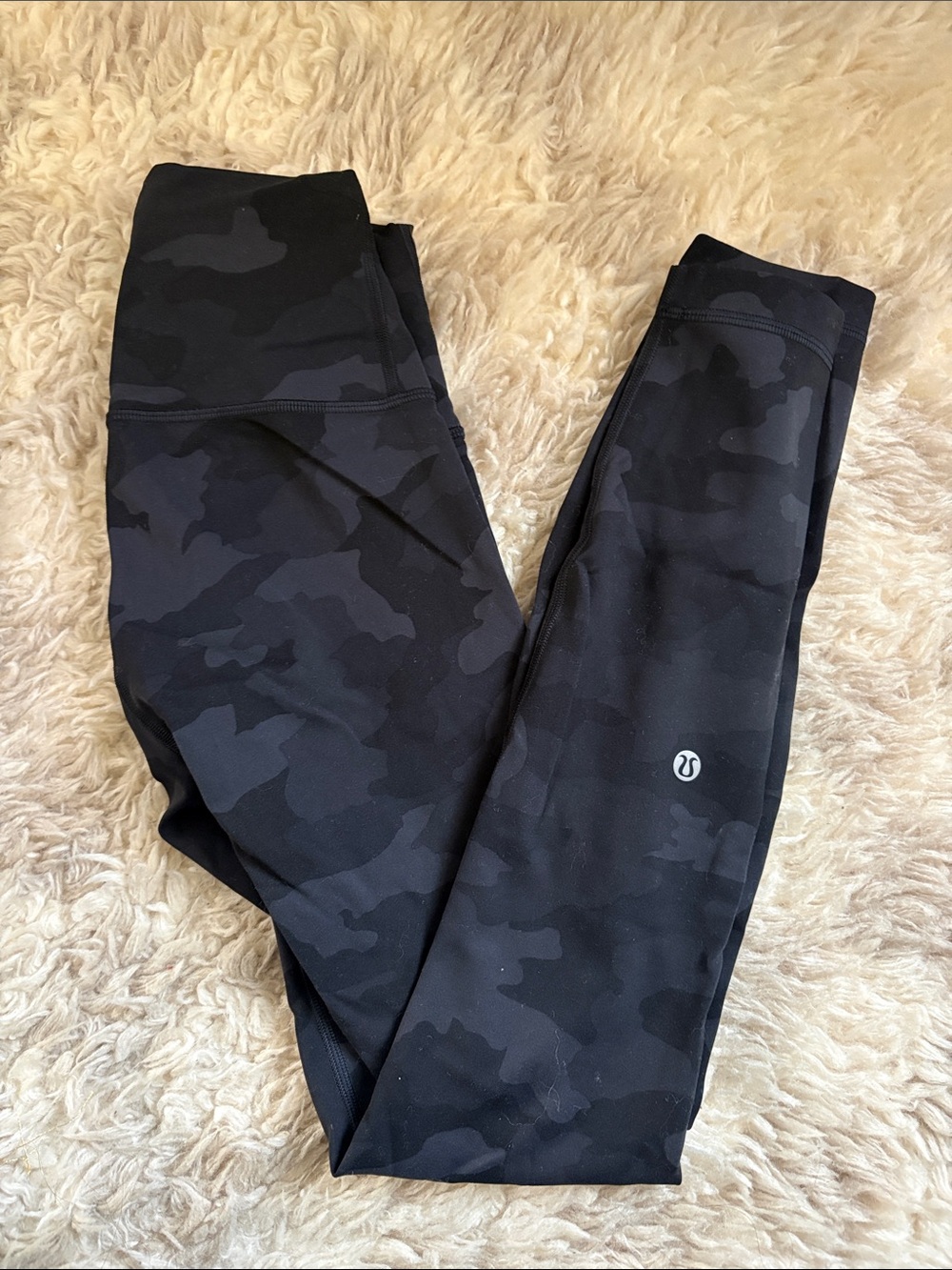 lululemon Black Camo Wunder Train 25in Size 2
